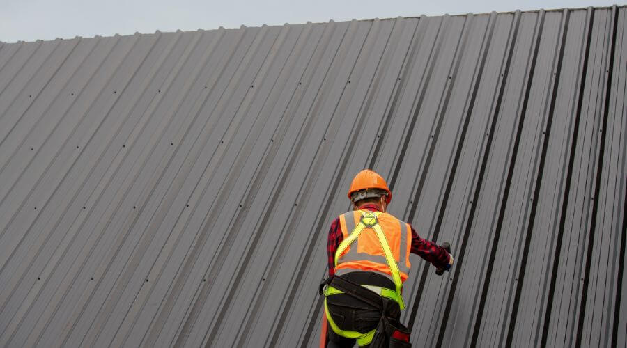 Expert Emergency Roof Repairs services in Parker City, IN